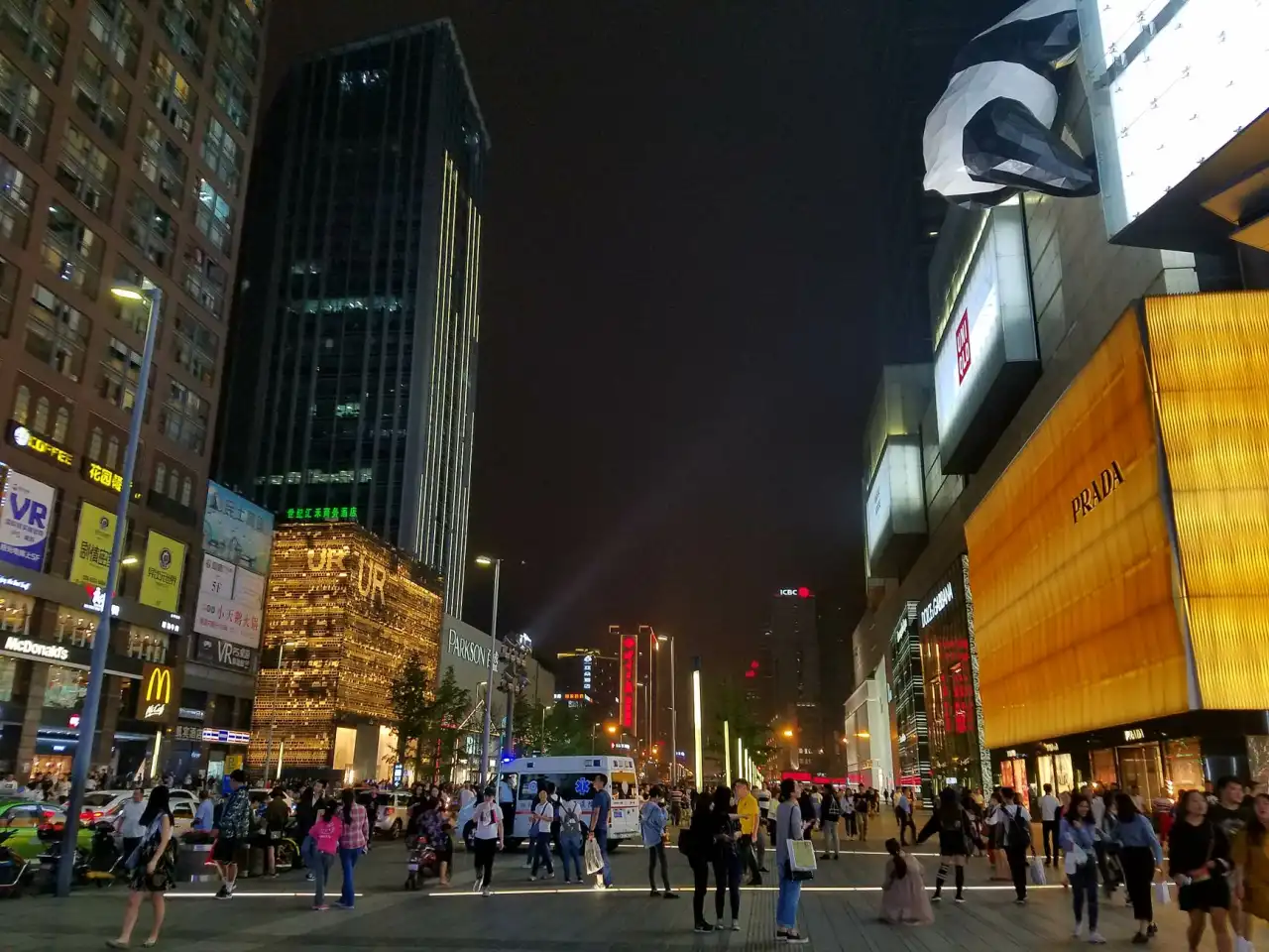 2025年成都商铺监控改造趋势:高清摄像与存储方案选型要点正文配图 1
